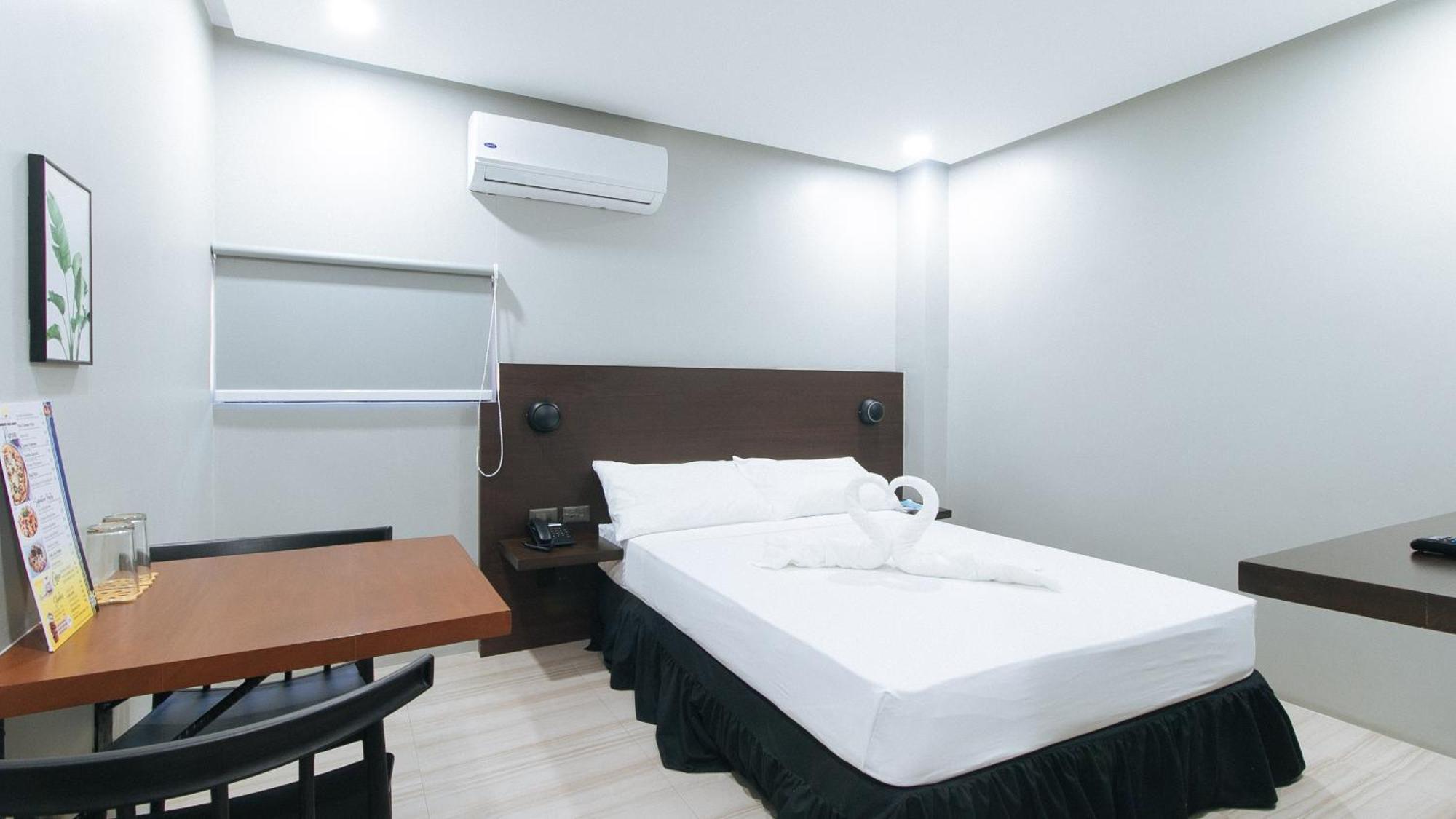 Sunny Day Residences Antipolo Exterior foto